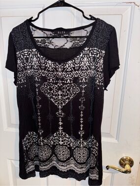 B.L.E.U Black Short Sleeve Top